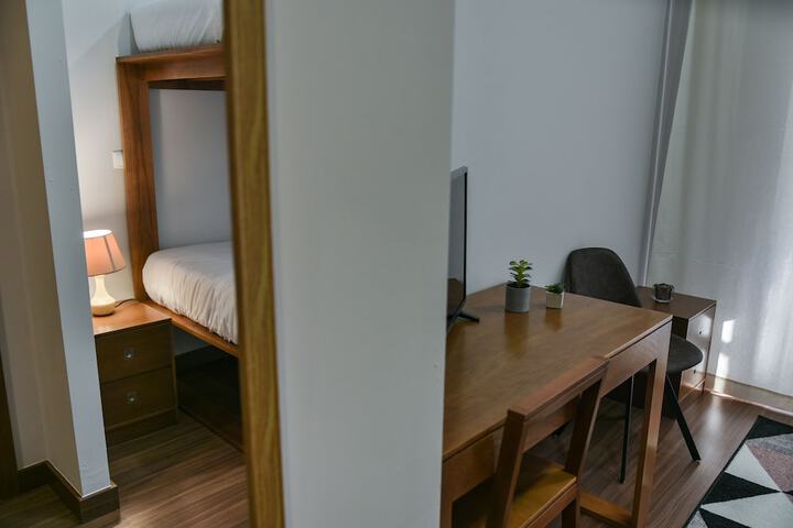 Room 17 of 80