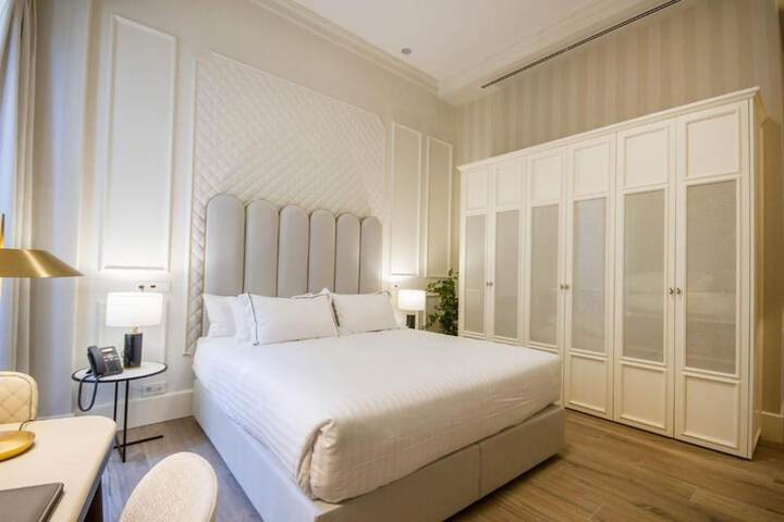 Room 29 of 104