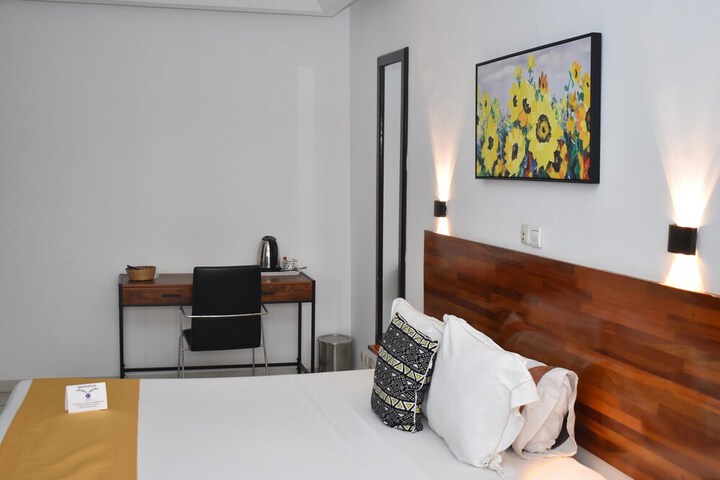 Room 15 of 43