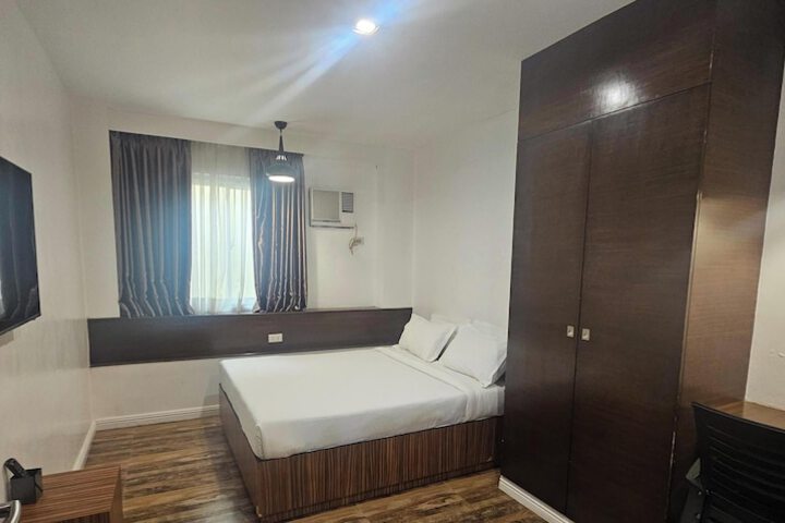 Room 19 of 32
