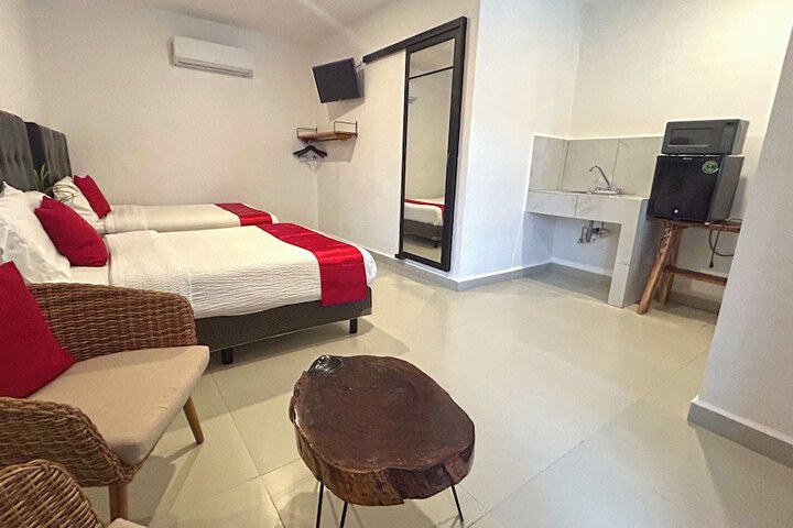 Room 28 of 50