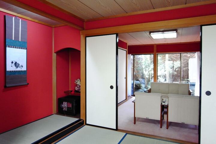 Room 18 of 31
