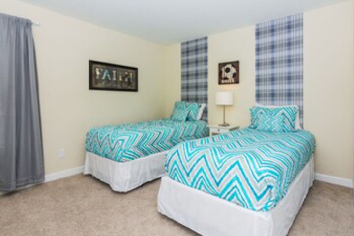Room 42 of 61