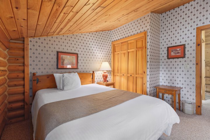 Room 8 of 191