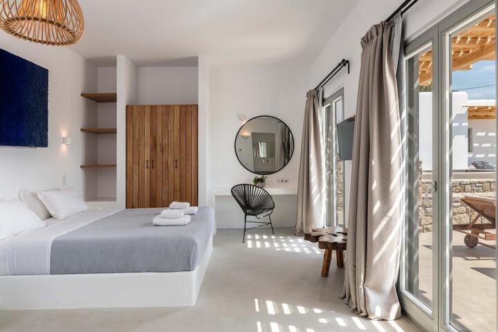 Room 13 of 53