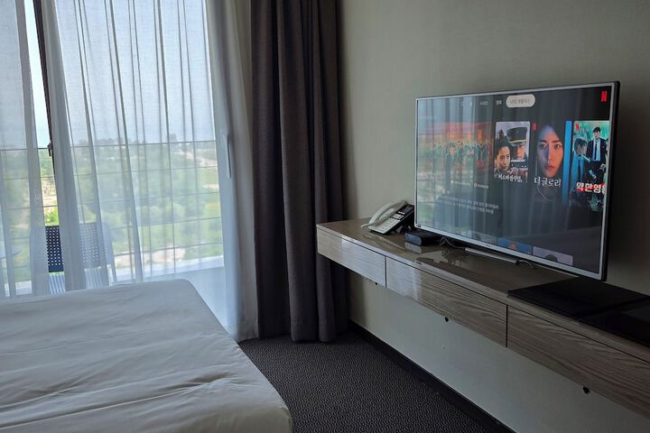 Room 19 of 40