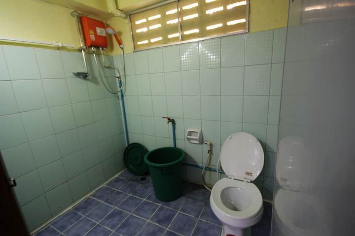 Room 63 of 90