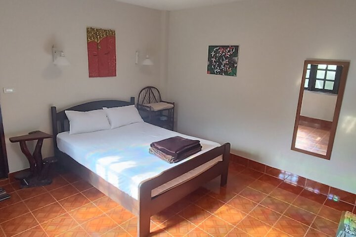 Room 13 of 53