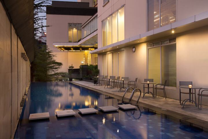 Pool 48 of 127