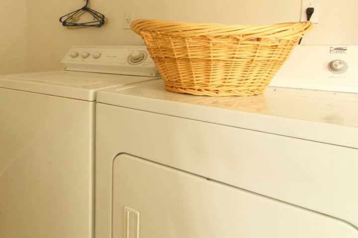 Laundry 10 of 14