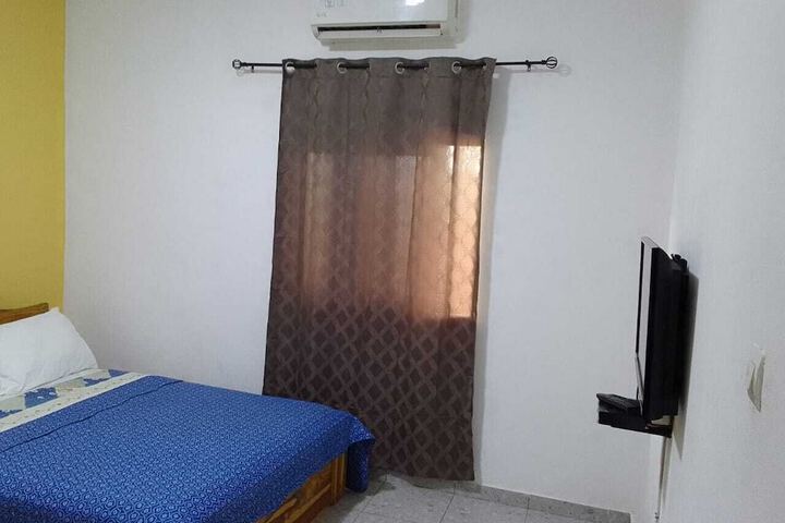Room 10 of 19