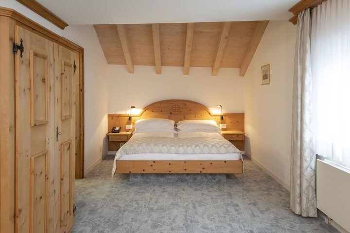 Room 25 of 72