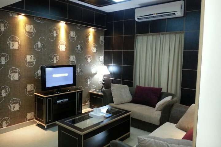 Room 11 of 17