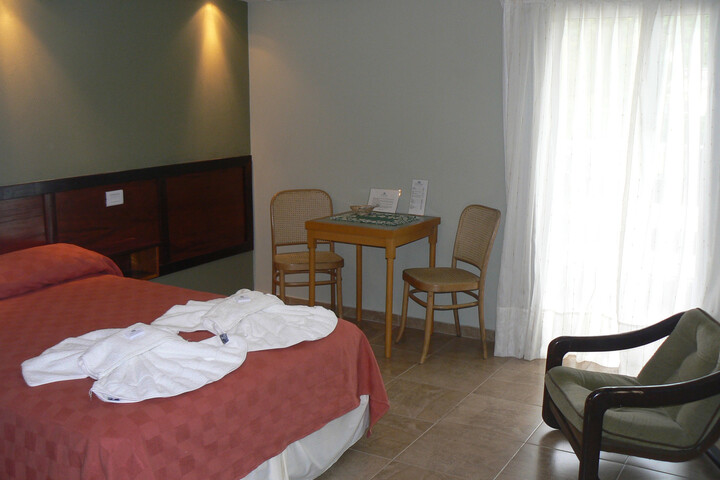 Room 12 of 17