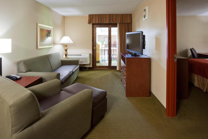 1 King Bed Suite