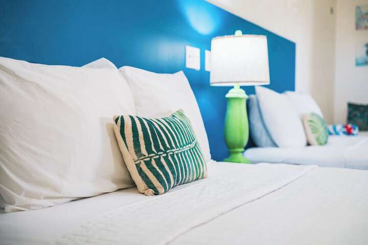 Room 25 of 106