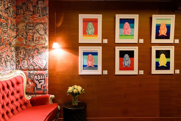 Room 17 of 28