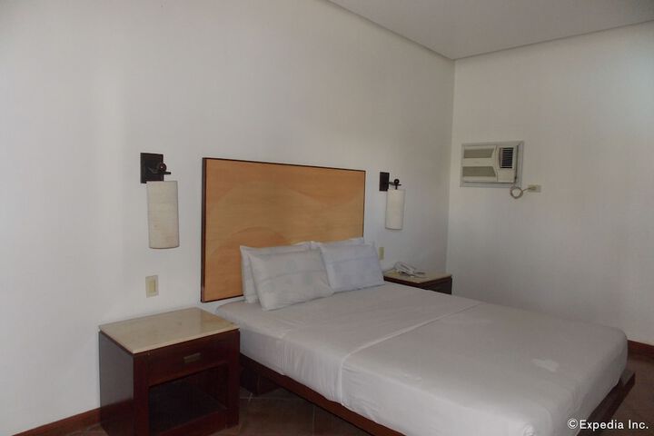 Room 14 of 56