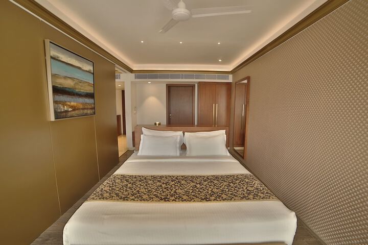 Room 7 of 67