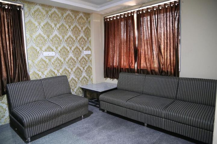 Room 19 of 33
