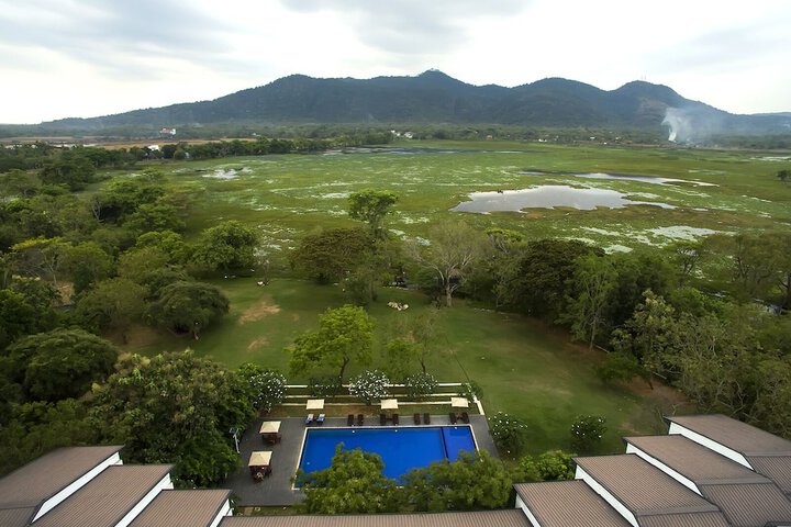 Grand Tamarind Lake