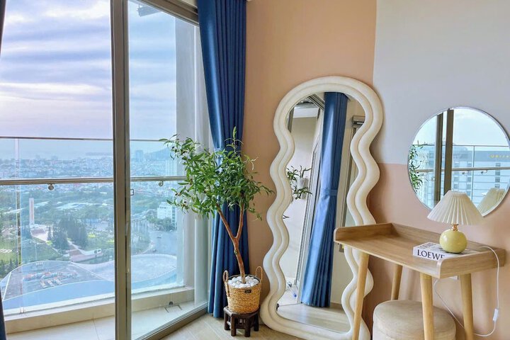 Room 115 of 299