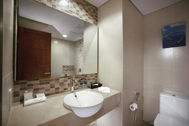 Room 15 of 27