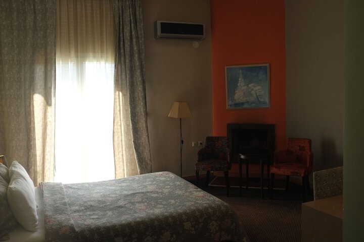 Room 16 of 45