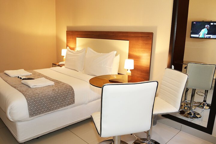 Room 21 of 53