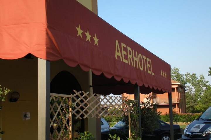 Hotel 45 of 47