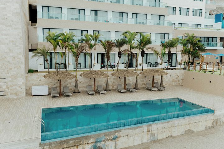 Pools & Facilities