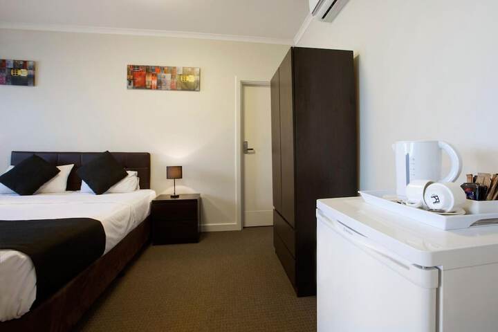 Room 9 of 44