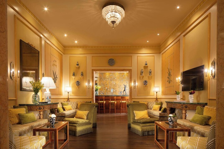 Hotel Lobby