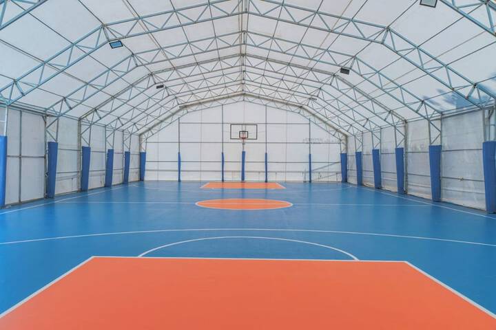 Sport court