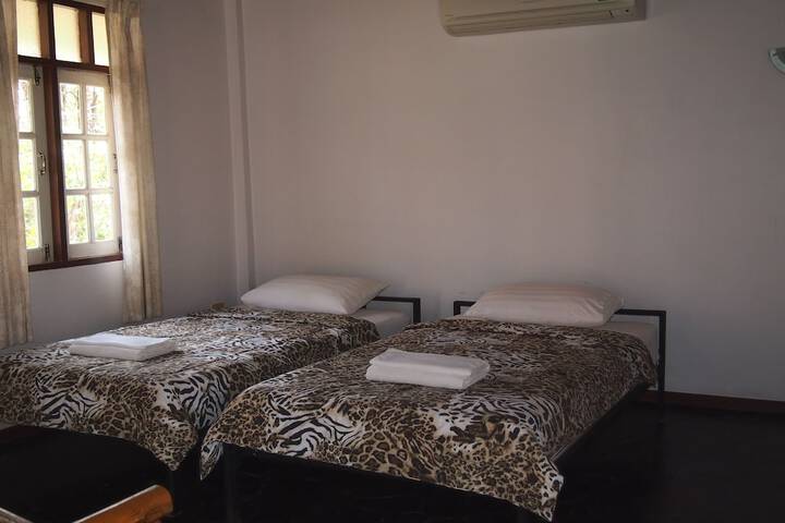 Room 11 of 51