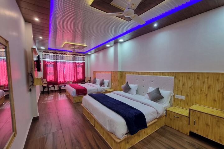 Goroomgo Grand Kailash View Homestay Himachal Pradesh