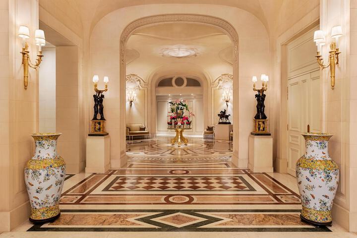 Guest Lobby