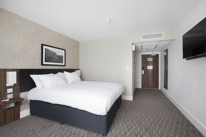 Room 5 of 26
