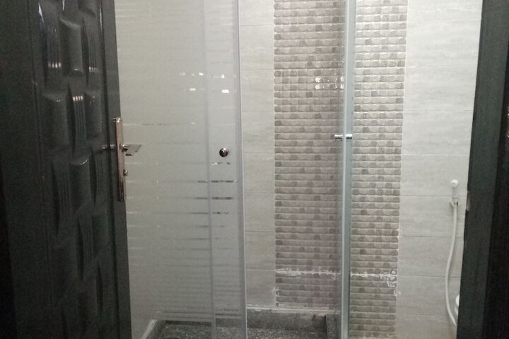Room 64 of 91