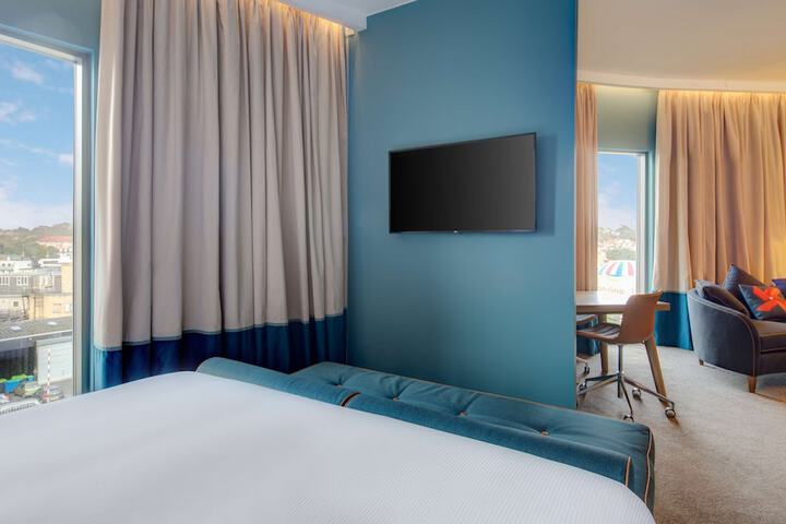 Room 15 of 135