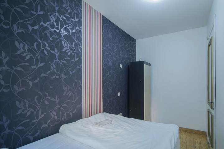 Room 74 of 99
