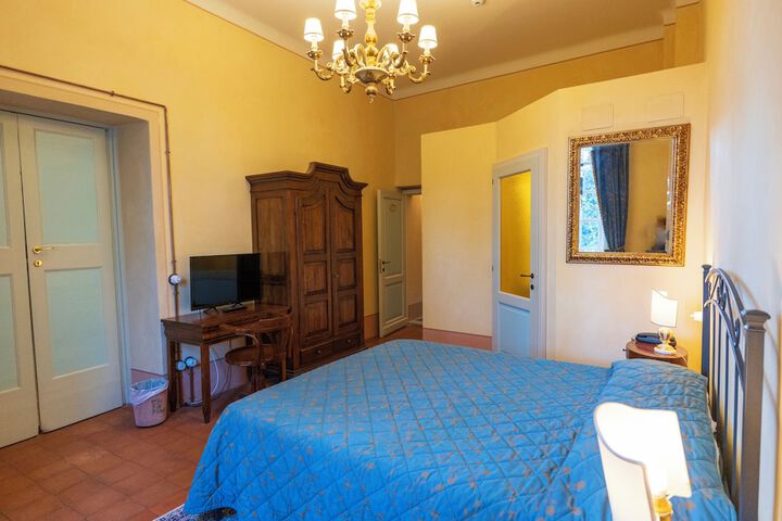 Room 29 of 74