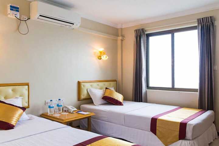 Room 7 of 52