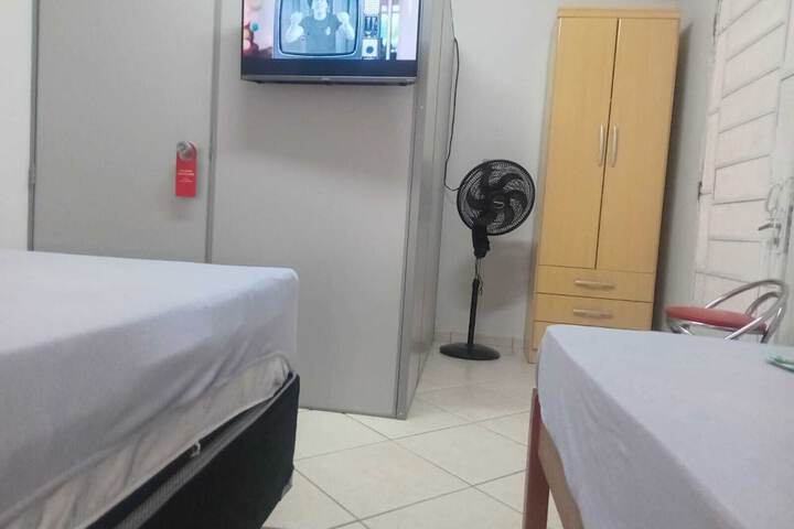 Room 19 of 28