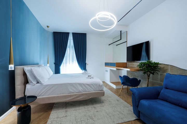 Room 5 of 27