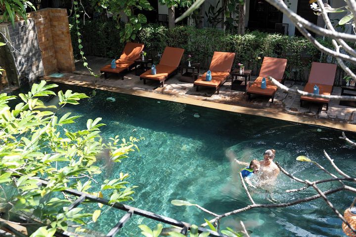 Pool 78 of 122