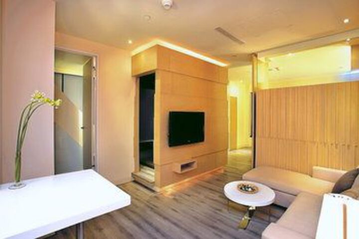 Room 44 of 52