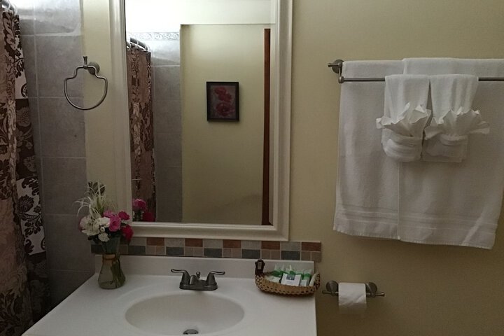 Room 118 of 193