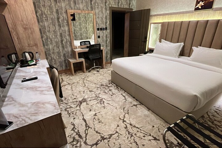 Room 15 of 45