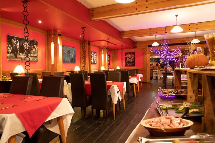 Dining 60 of 75